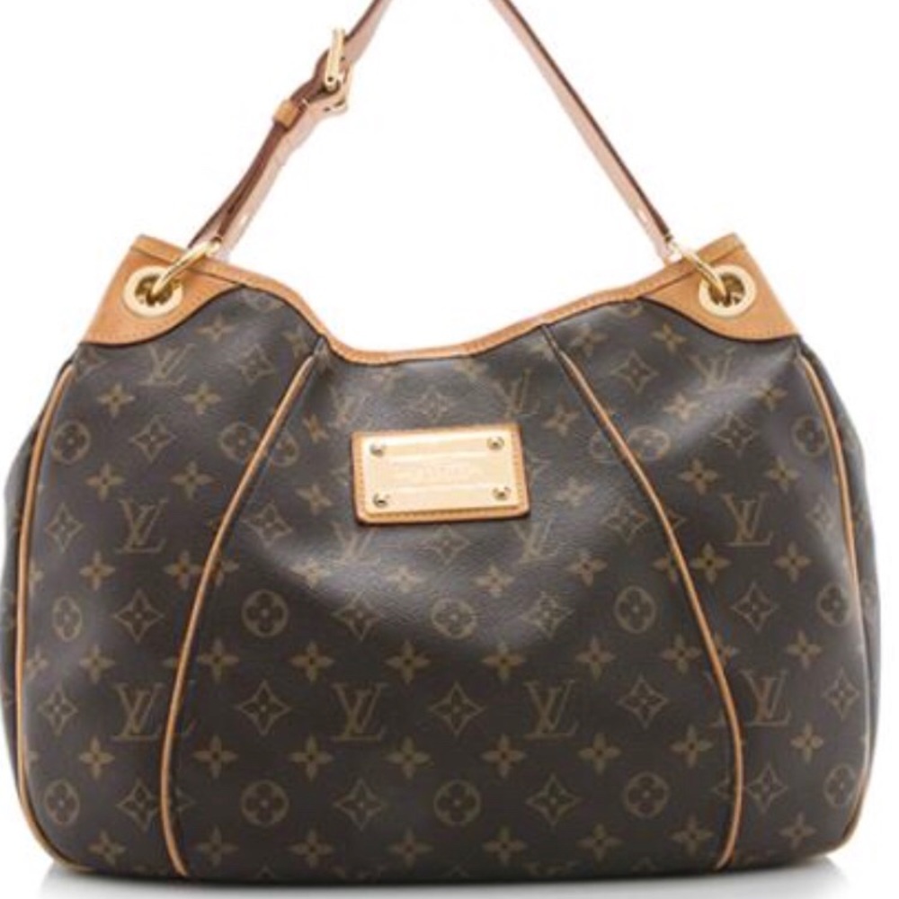 Galleria PM shoulder bag worn a few times preowned